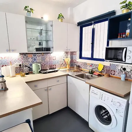 Boho Greek Haven With Orange Grove Views Near * 라르나카
