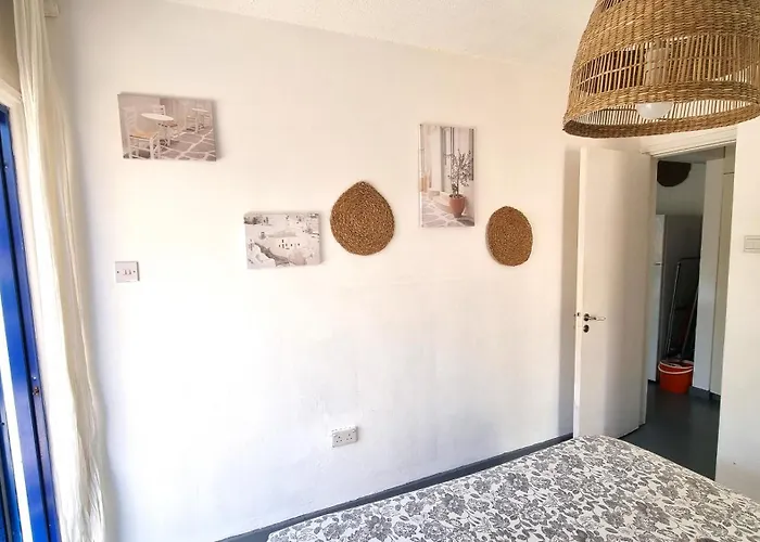 Boho Greek Haven With Orange Grove Views Near Apartamento Larnaca